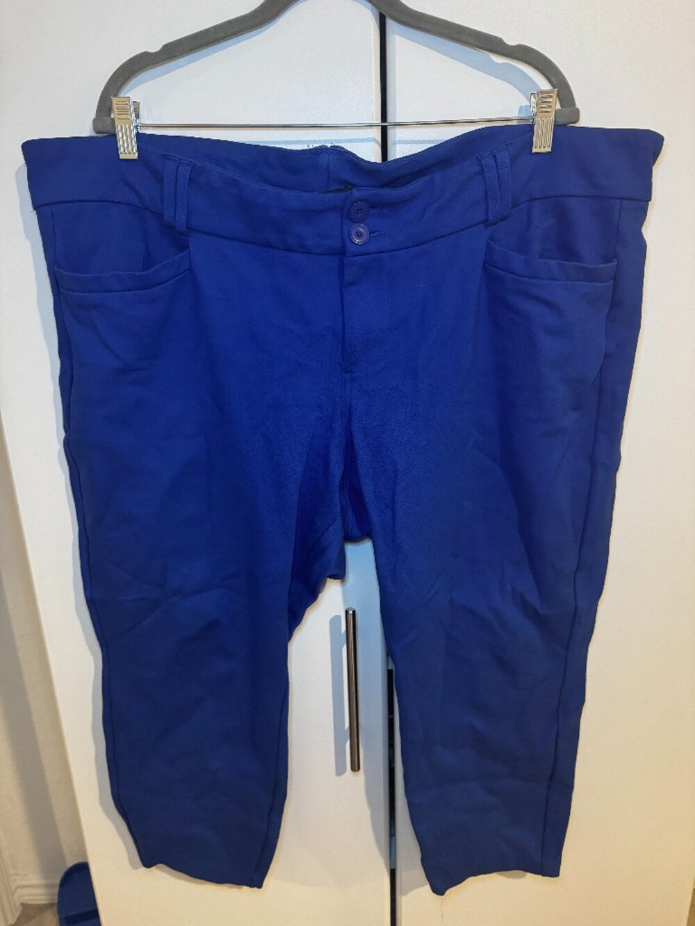Torrid Cropped Trousers Size 22 Blue